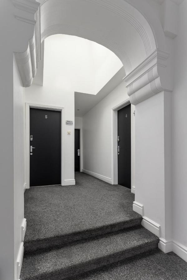 Snuggle Cove Apartments By Bella Vita Stays Ливърпул Екстериор снимка