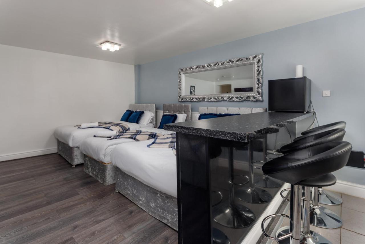 Snuggle Cove Apartments By Bella Vita Stays Ливърпул Екстериор снимка