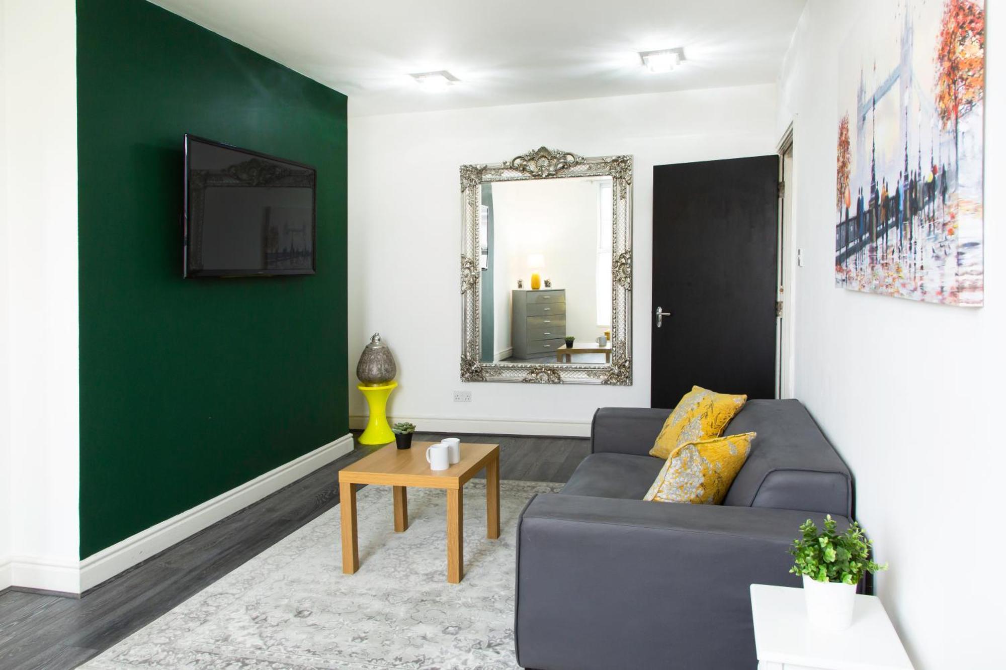 Snuggle Cove Apartments By Bella Vita Stays Ливърпул Екстериор снимка