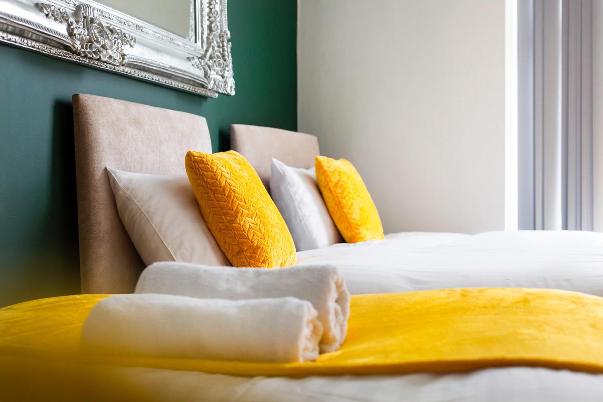 Snuggle Cove Apartments By Bella Vita Stays Ливърпул Екстериор снимка